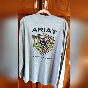 NWT Ariat long sleeve